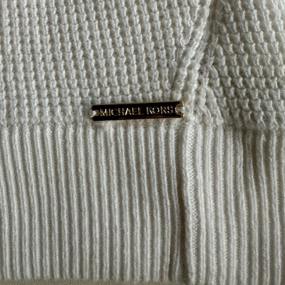 Michael Kors chic cream
